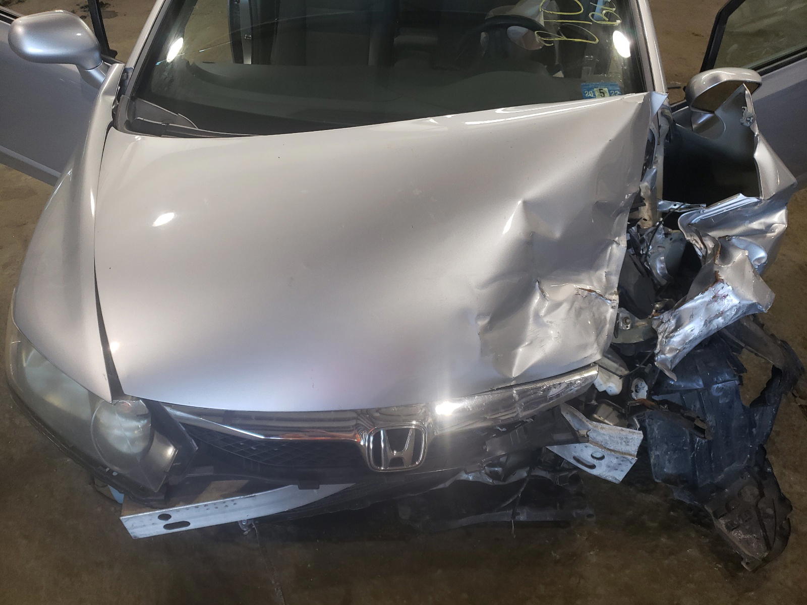 Photo 7 from auction – 2011 HONDA CIVIC EX with VIN 19XFA1F88BE023501