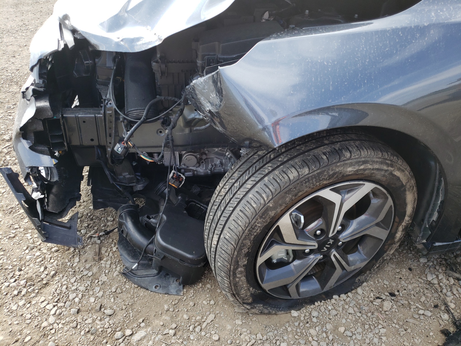 Photo 9 from auction – 2020 KIA FORTE FE with VIN 3KPF24AD4LE204891