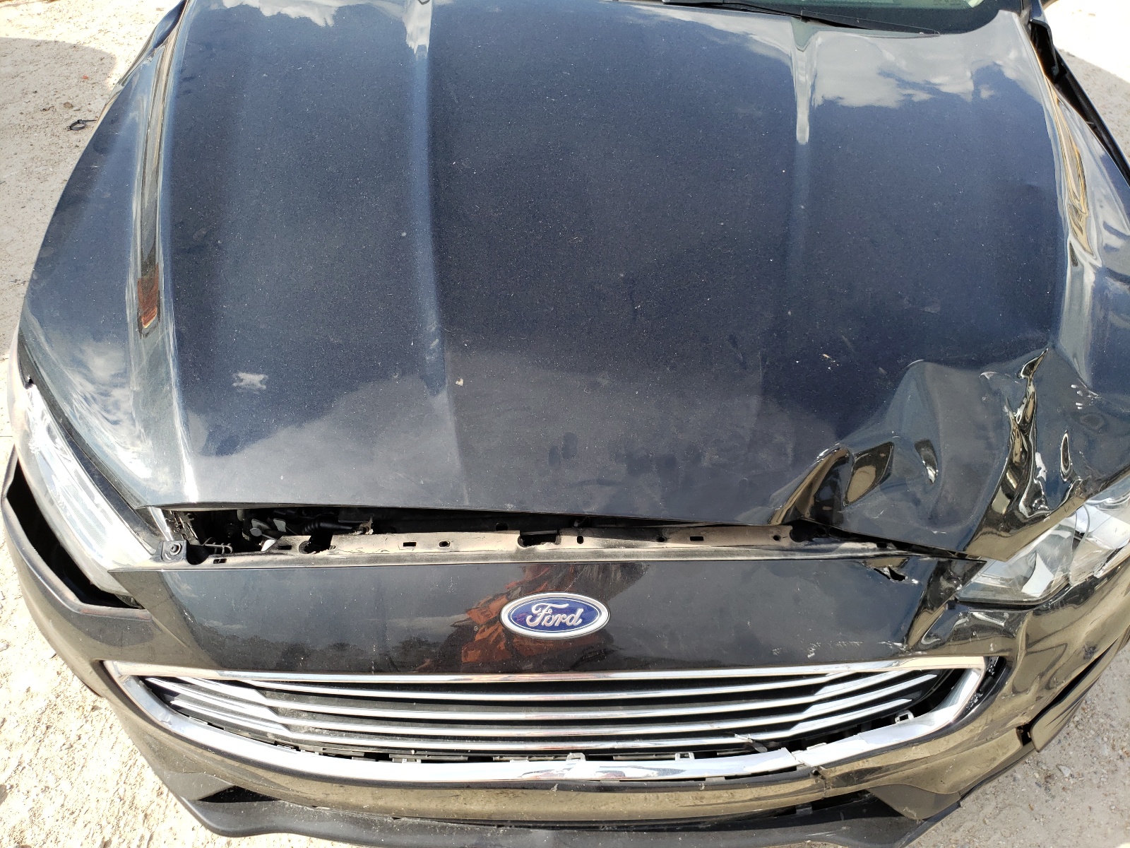 Photo 7 from auction – 2020 FORD FUSION SE with VIN 3FA6P0HD0LR184640
