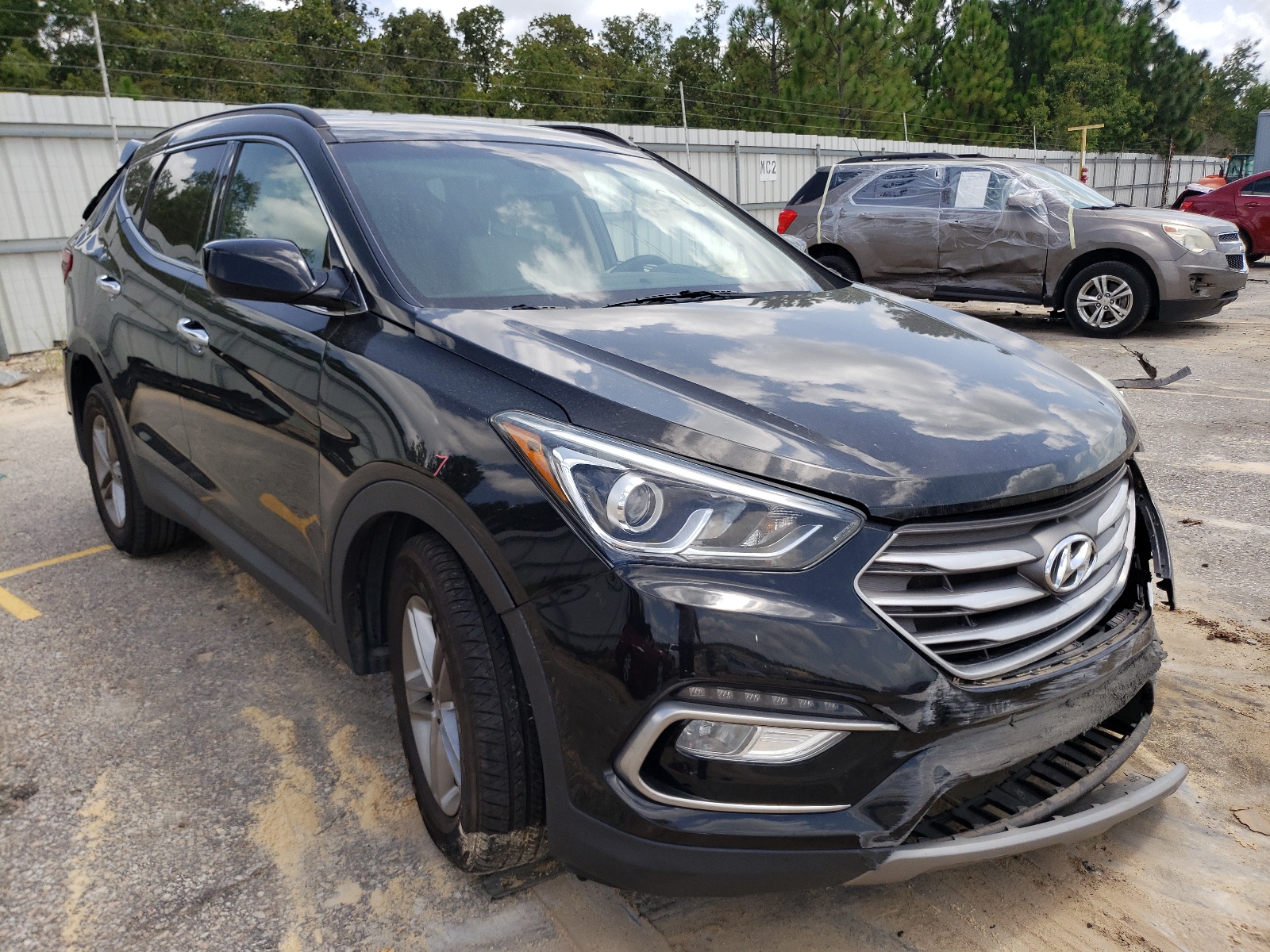 Photo 1 from auction – 2017 HYUNDAI SANTA FE S with VIN 5NMZU3LBXHH031956