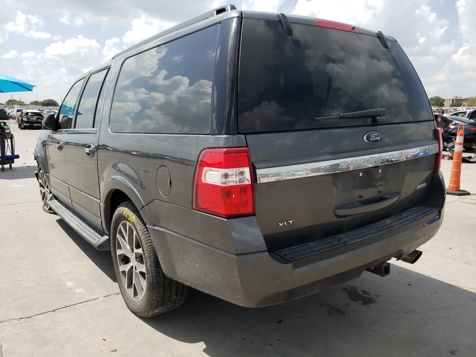 Zdjęcie 3 z aukcji – 2017 FORD EXPEDITION z VIN 1FMJK1HT0HEA38891