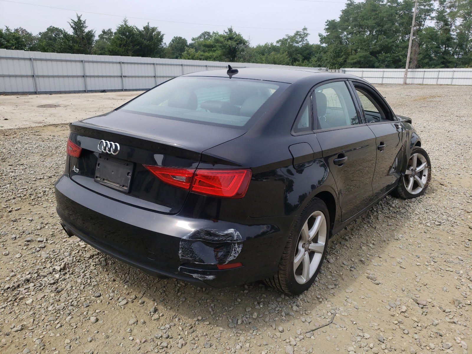 Photo 4 from auction – 2015 AUDI A3 PREMIUM with VIN WAUACGFF1F1007409