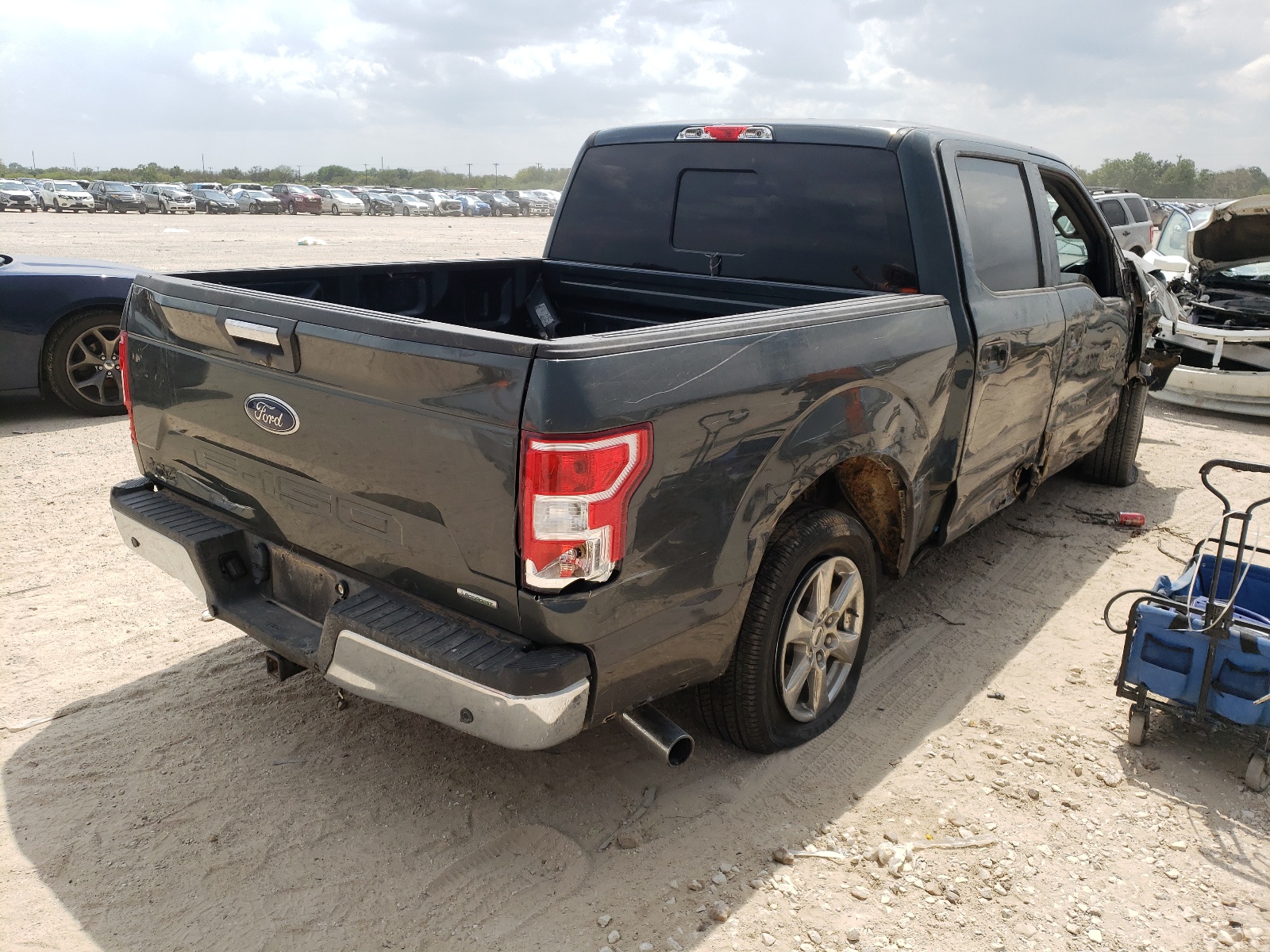 Photo 4 from auction – 2018 FORD F150 SUPER with VIN 1FTEW1CP0JKD92129