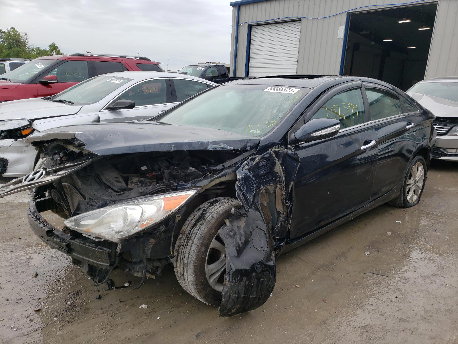 Photo 2 from auction – 2011 HYUNDAI SONATA SE with VIN 5NPEC4AC8BH122155