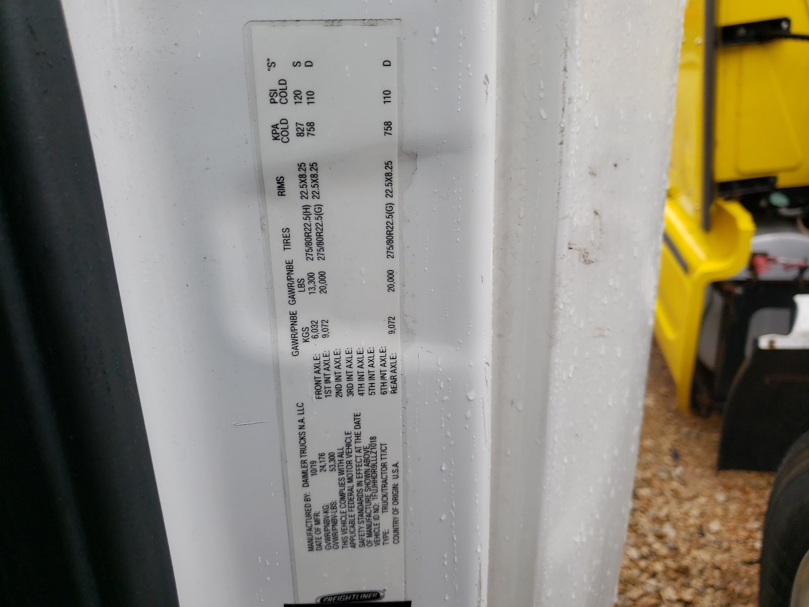 Photo 10 from auction – 2020 FREIGHTLINER CASCADIA 1 with VIN 1FUJHHDR9LLLZ1018