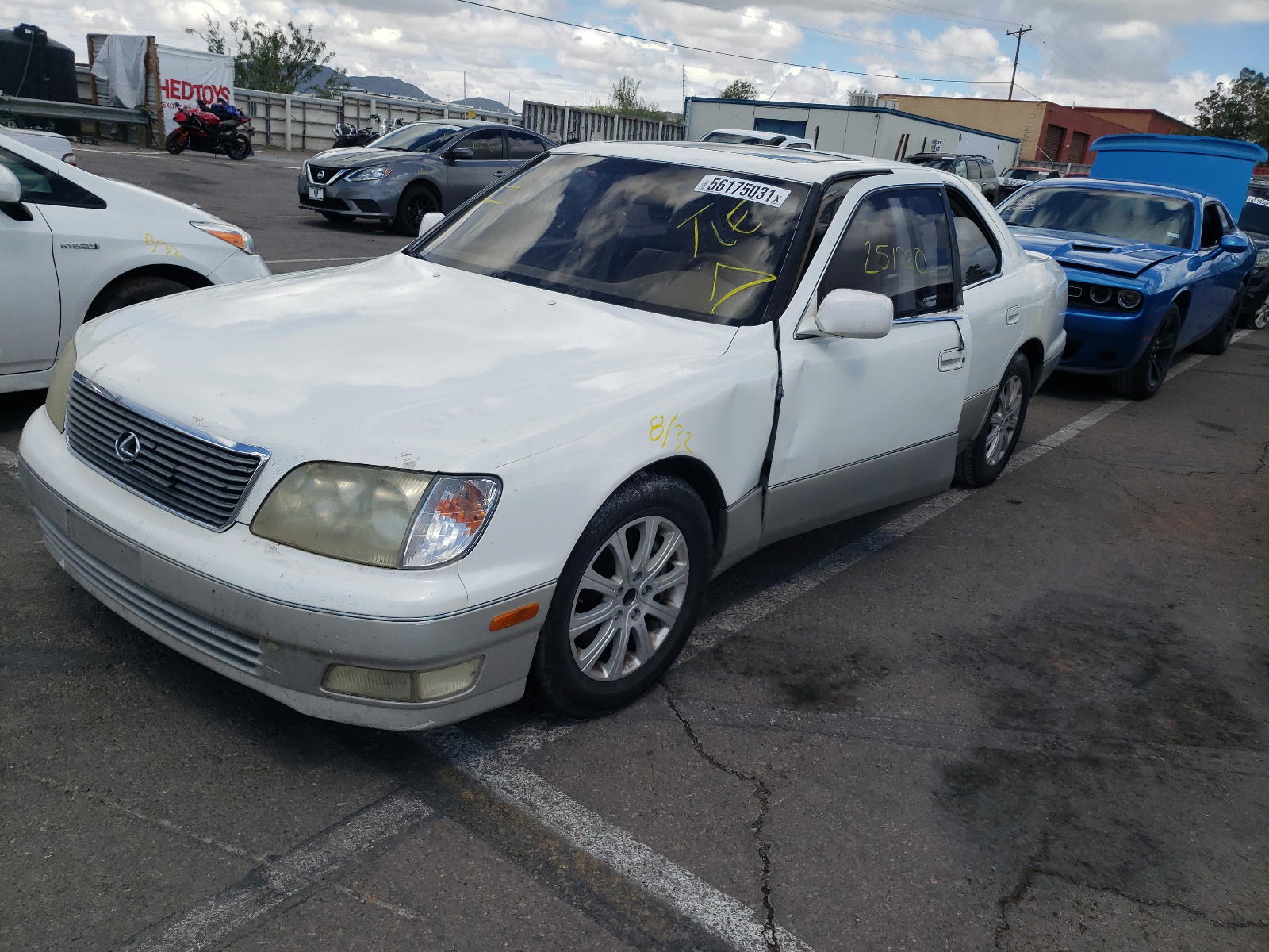 Photo 2 from auction – 1998 LEXUS LS 400 with VIN JT8BH28F3W0129380