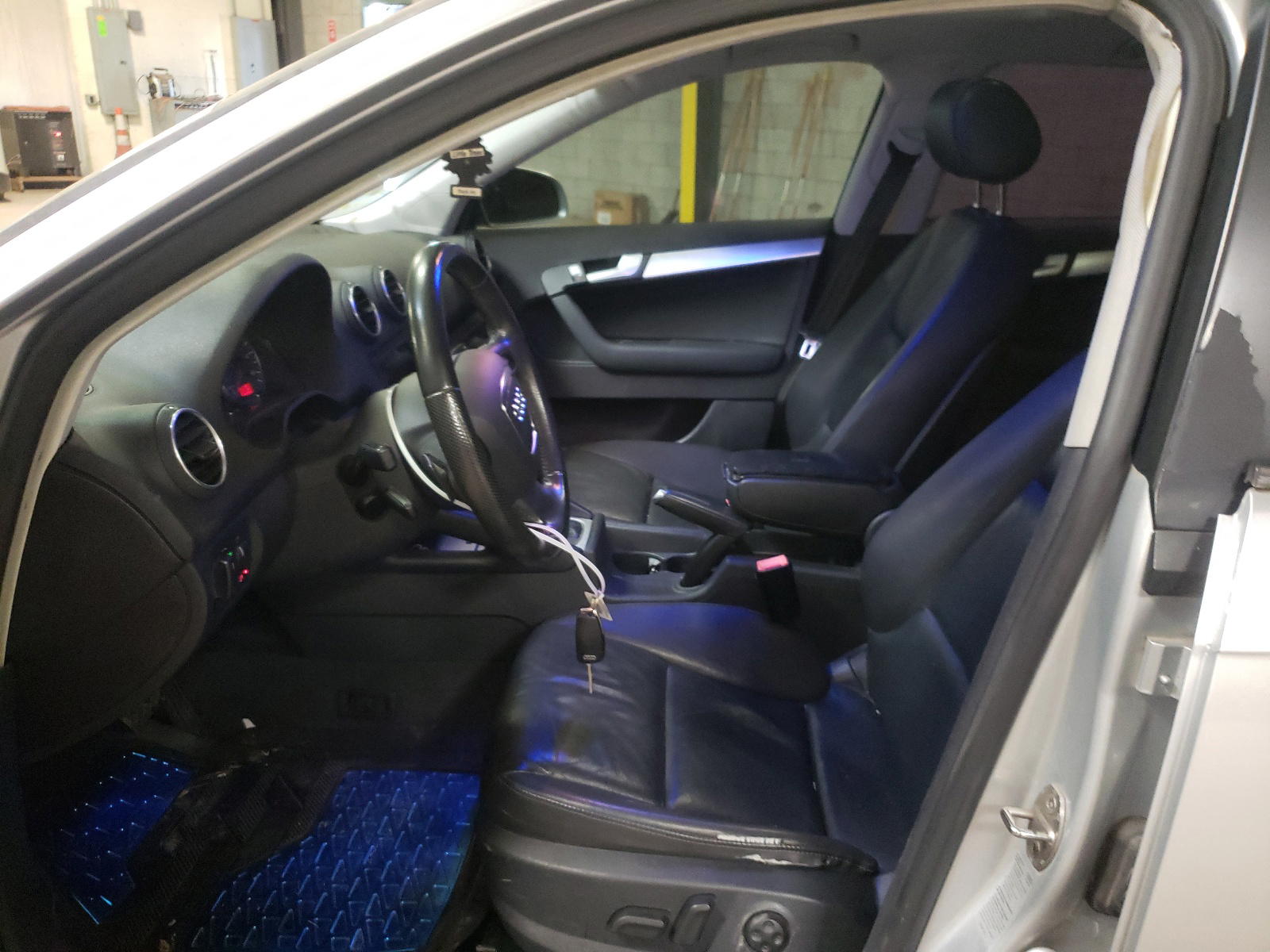 Photo 5 from auction – 2006 AUDI A3 2.0 PRE with VIN WAUNF78P06A015872