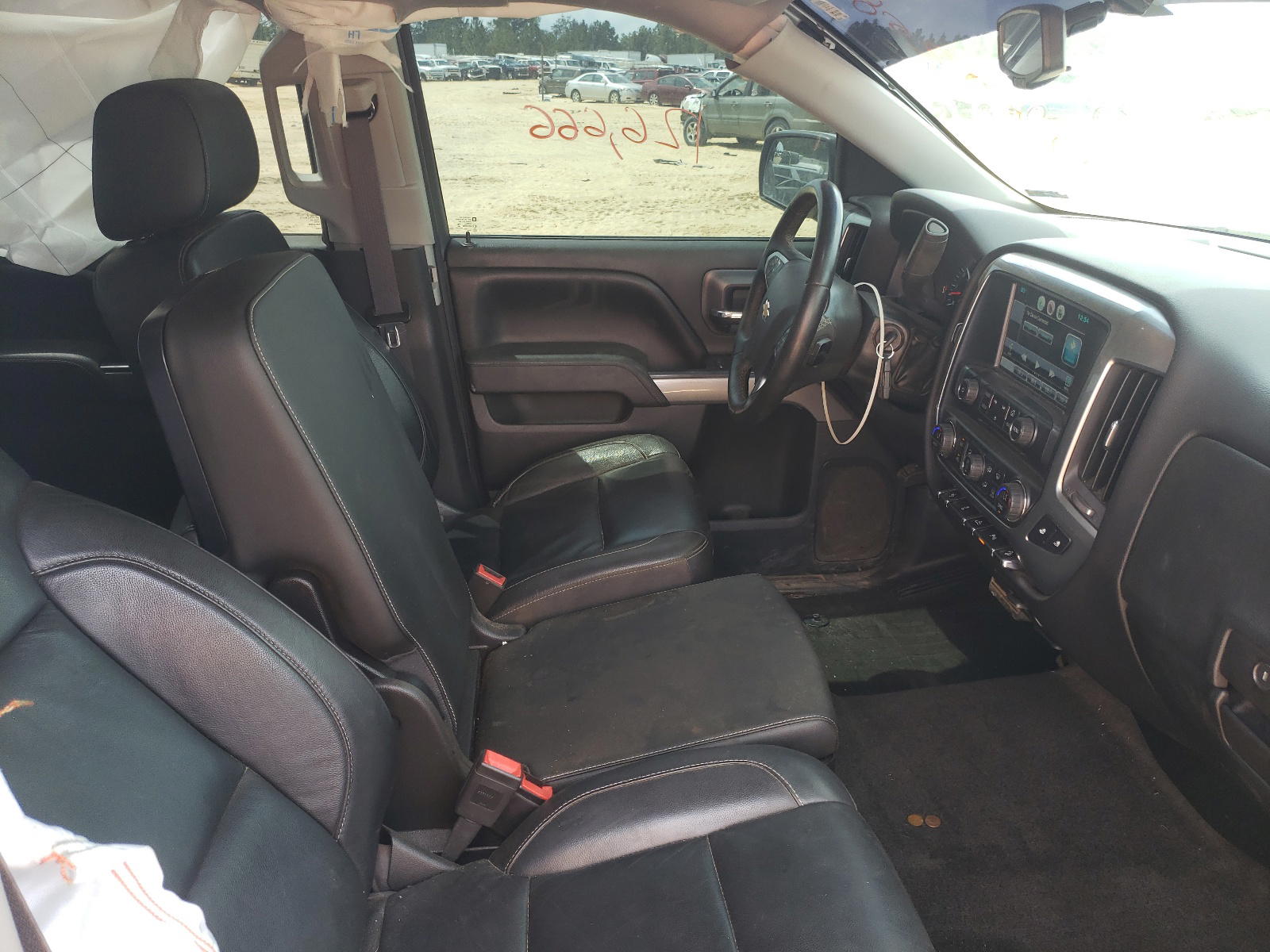 Photo 5 from auction – 2015 CHEVROLET SILVERADO with VIN 3GCUKREC1FG455480