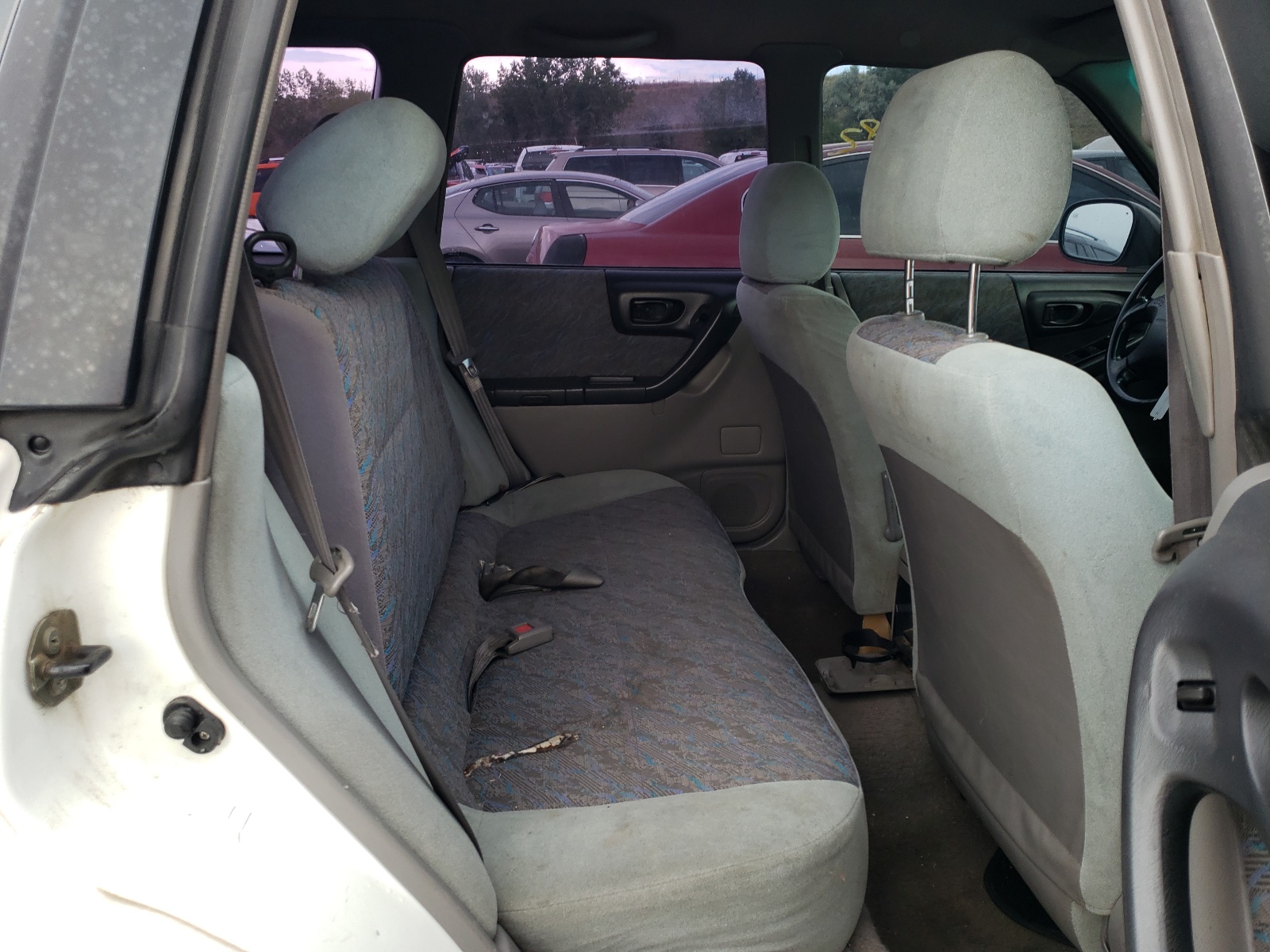 Photo 6 from auction – 1998 SUBARU FORESTER L with VIN JF1SF6356WG750185