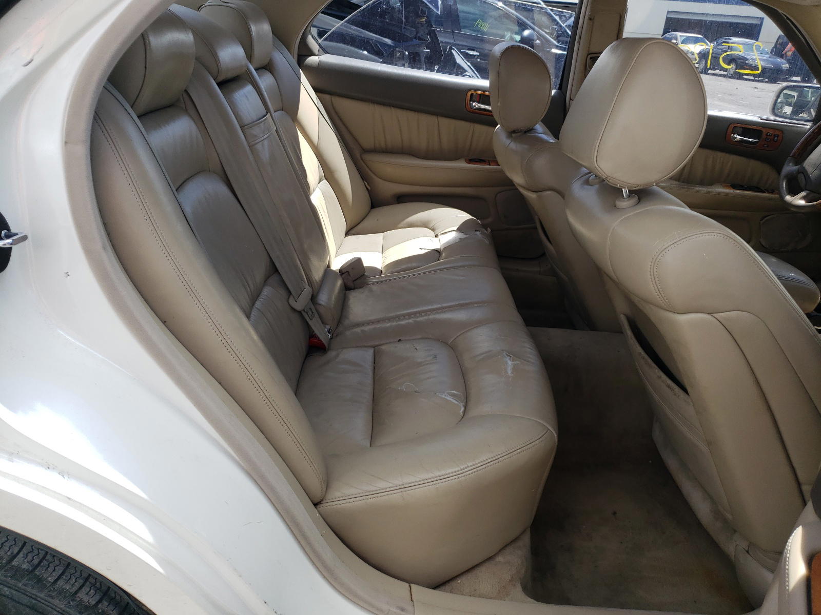 Photo 6 from auction – 1998 LEXUS LS 400 with VIN JT8BH28F3W0129380
