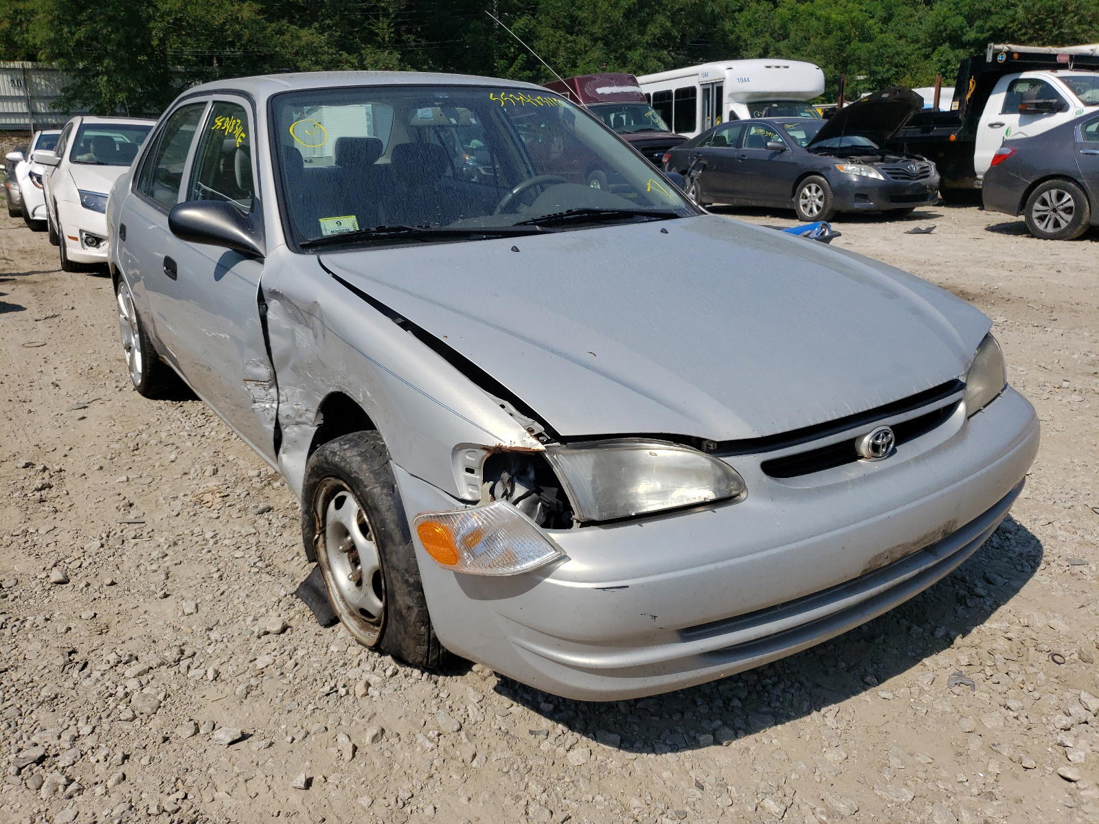 TOYOTA COROLLA VE 2000 with VIN 2T1BR12E8YC333951 - Photo from auction