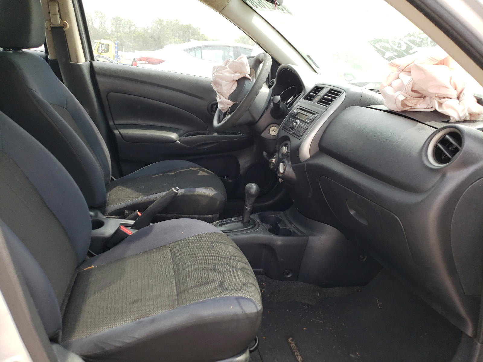 Photo 5 from auction – 2012 NISSAN VERSA S with VIN 3N1CN7AP4CL805867