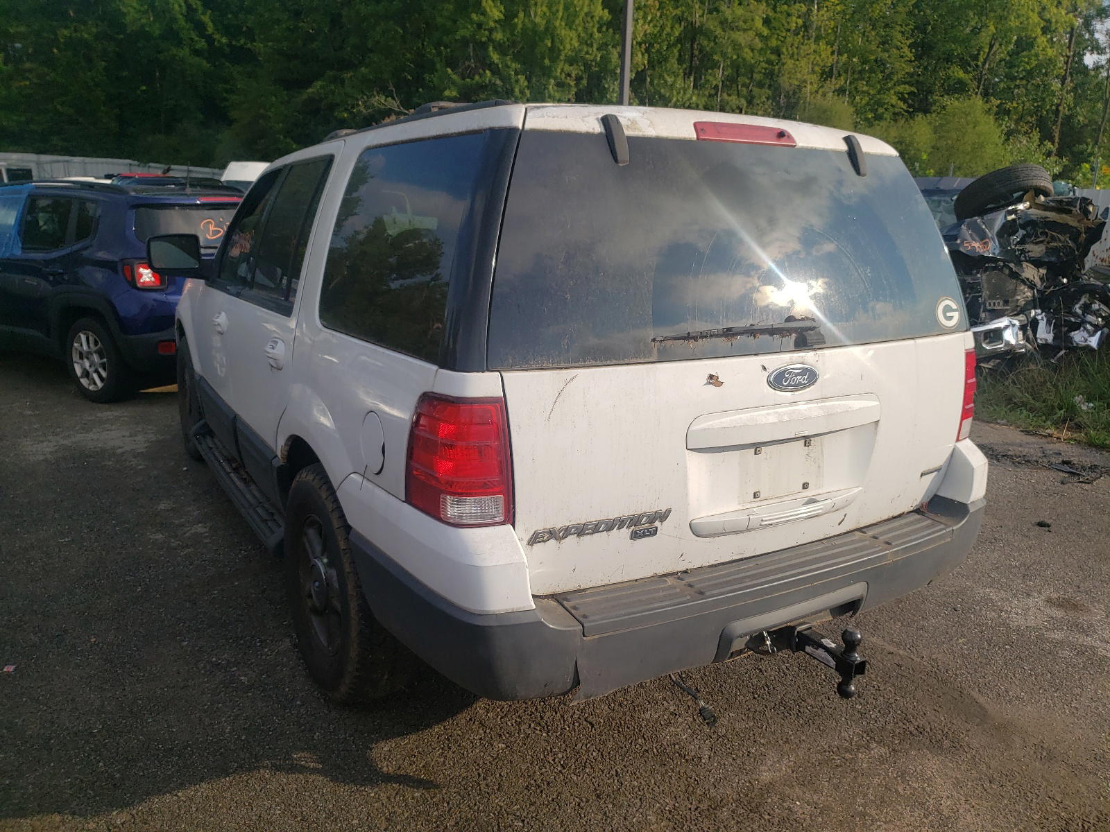 Photo 3 from auction – 2004 FORD EXPEDITION with VIN 1FMPU16L34LB49268
