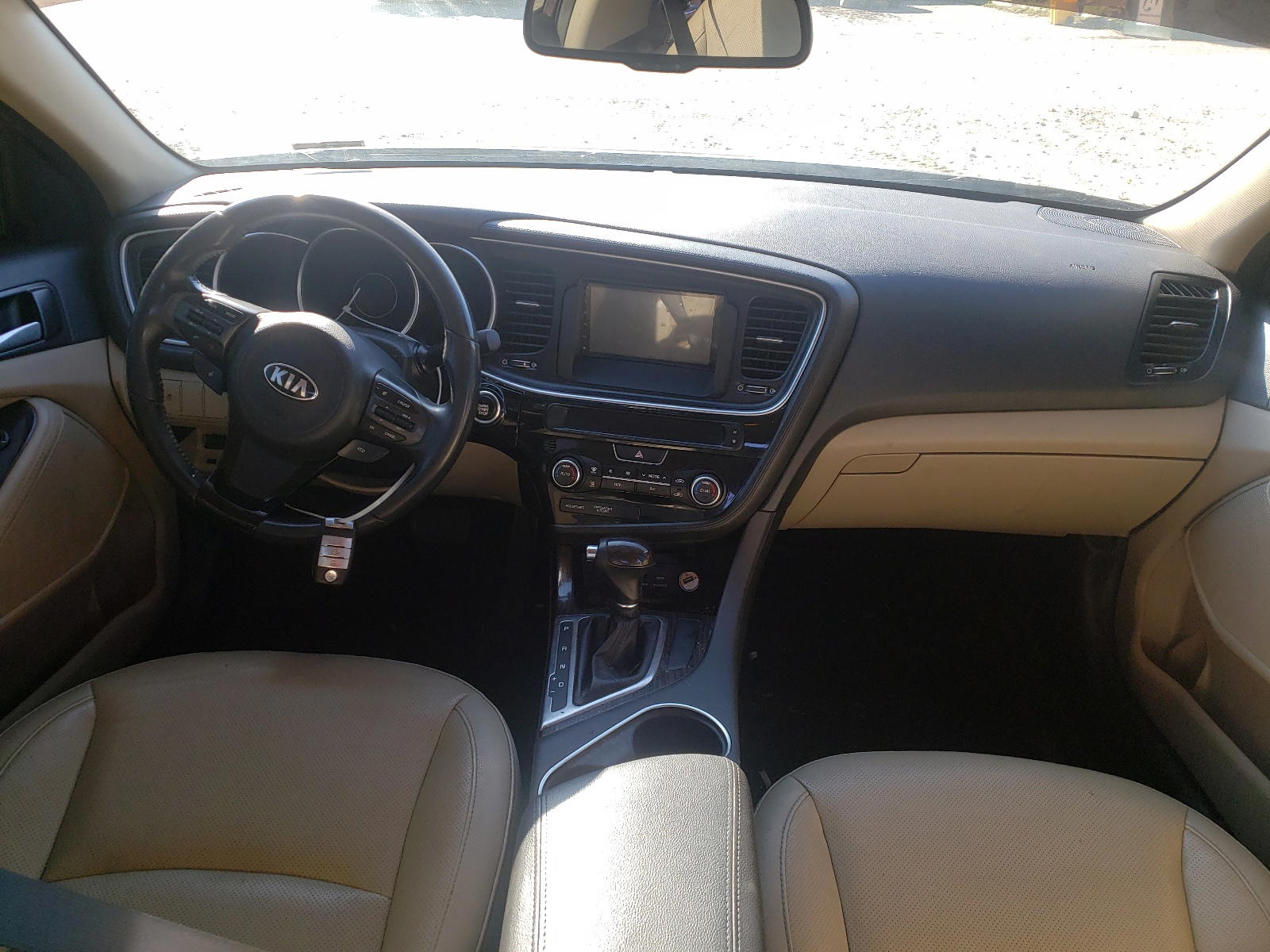 Photo 9 from auction – 2015 KIA OPTIMA EX with VIN 5XXGN4A78FG433477