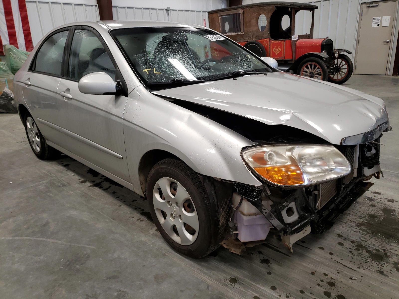 KIA SPECTRA EX 2008 with VIN KNAFE121685500943 - Photo from auction