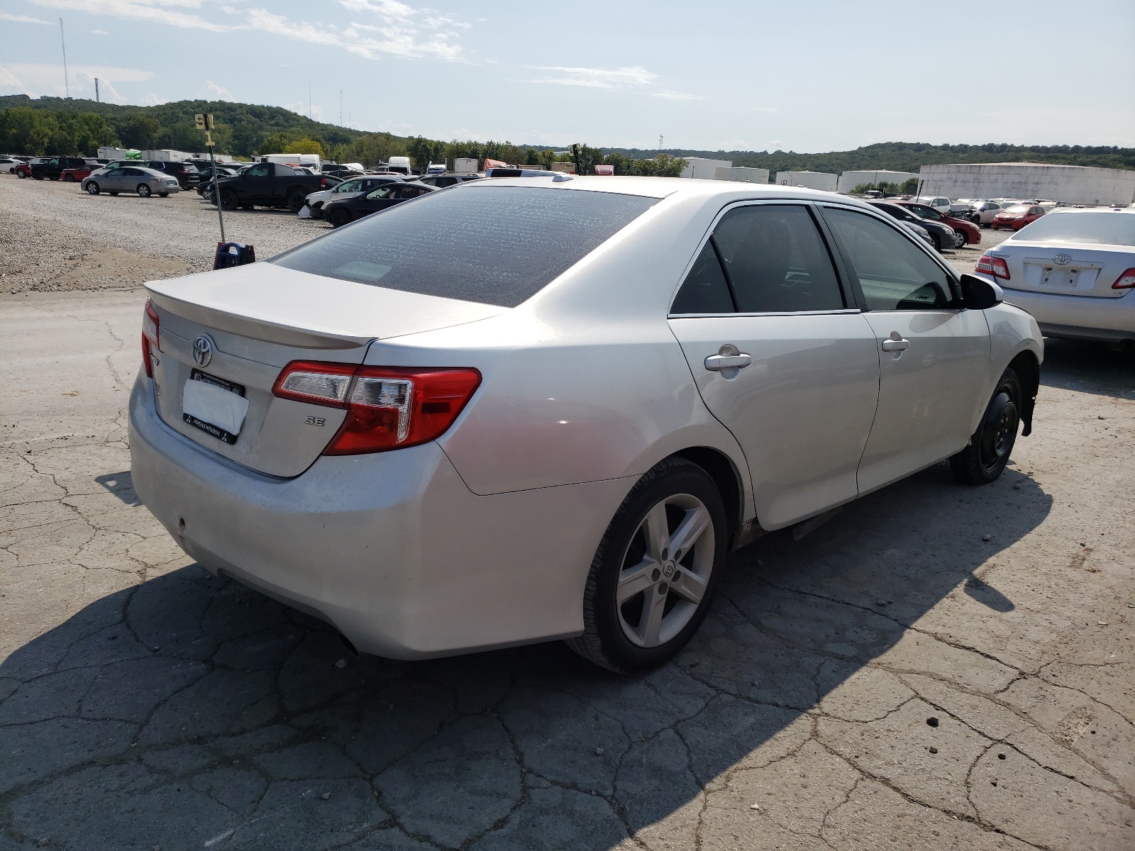 Photo 4 from auction – 2013 TOYOTA CAMRY L with VIN 4T1BF1FK0DU237412