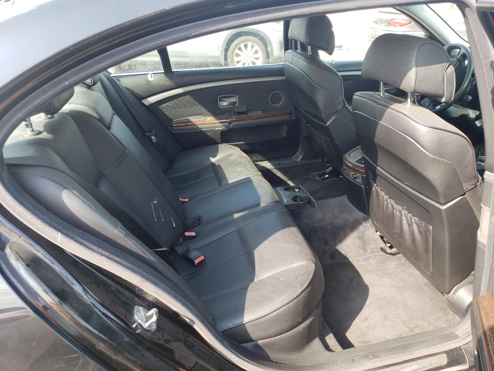 Photo 6 from auction – 2002 BMW 745 LI with VIN WBAGN63442DR05934