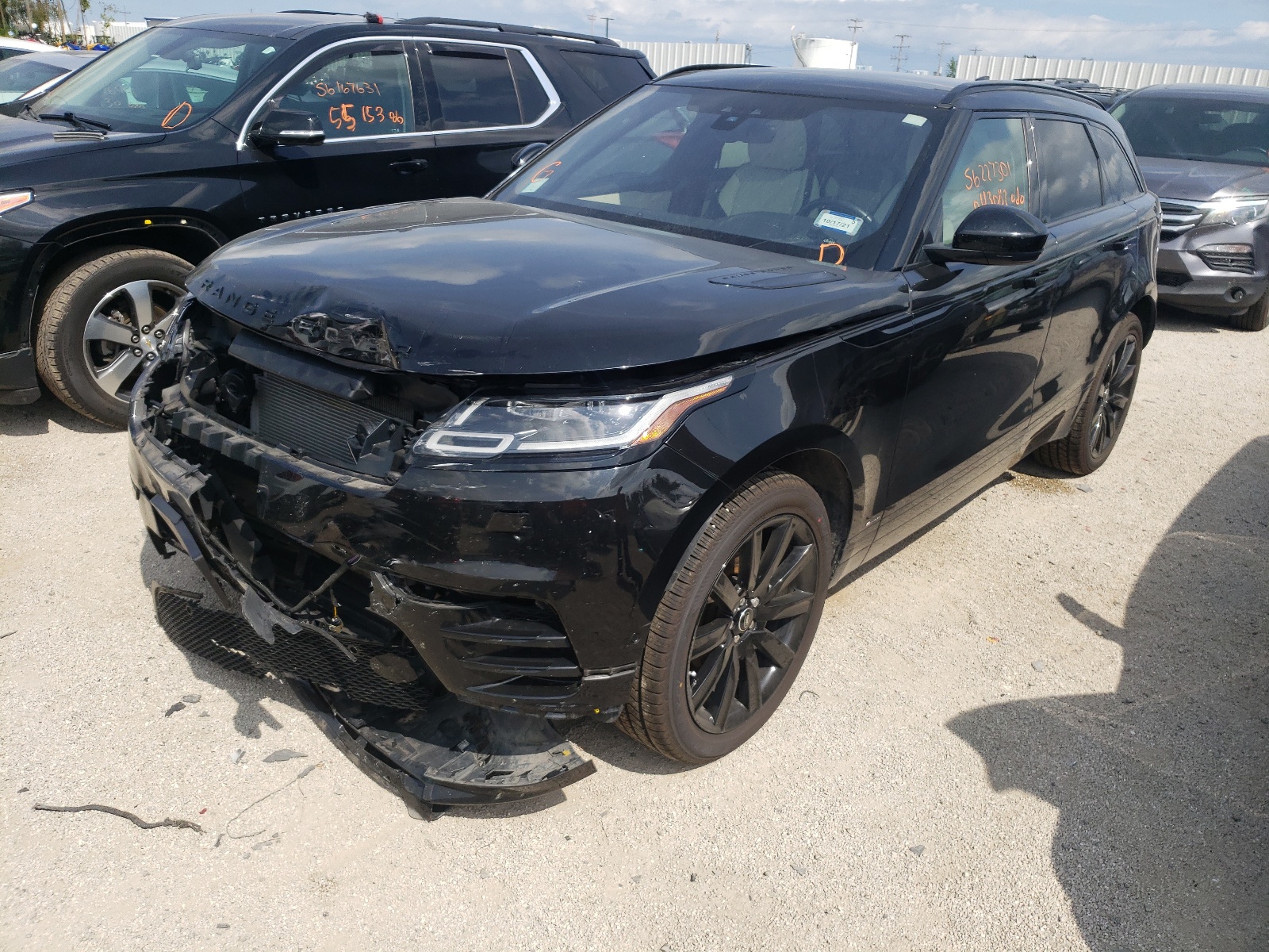 Zdjęcie 2 z aukcji – 2019 LAND ROVER RANGE ROVE z VIN SALYL2EX3KA780562