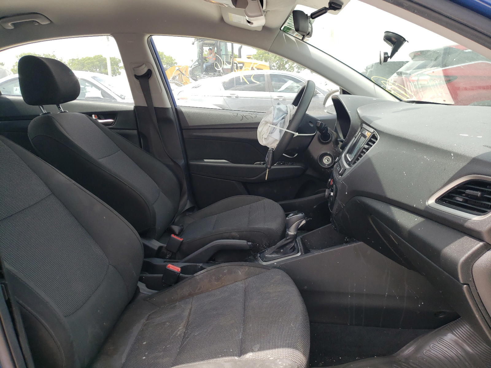 Photo 5 from auction – 2020 HYUNDAI ACCENT SE with VIN 3KPC24A67LE106250