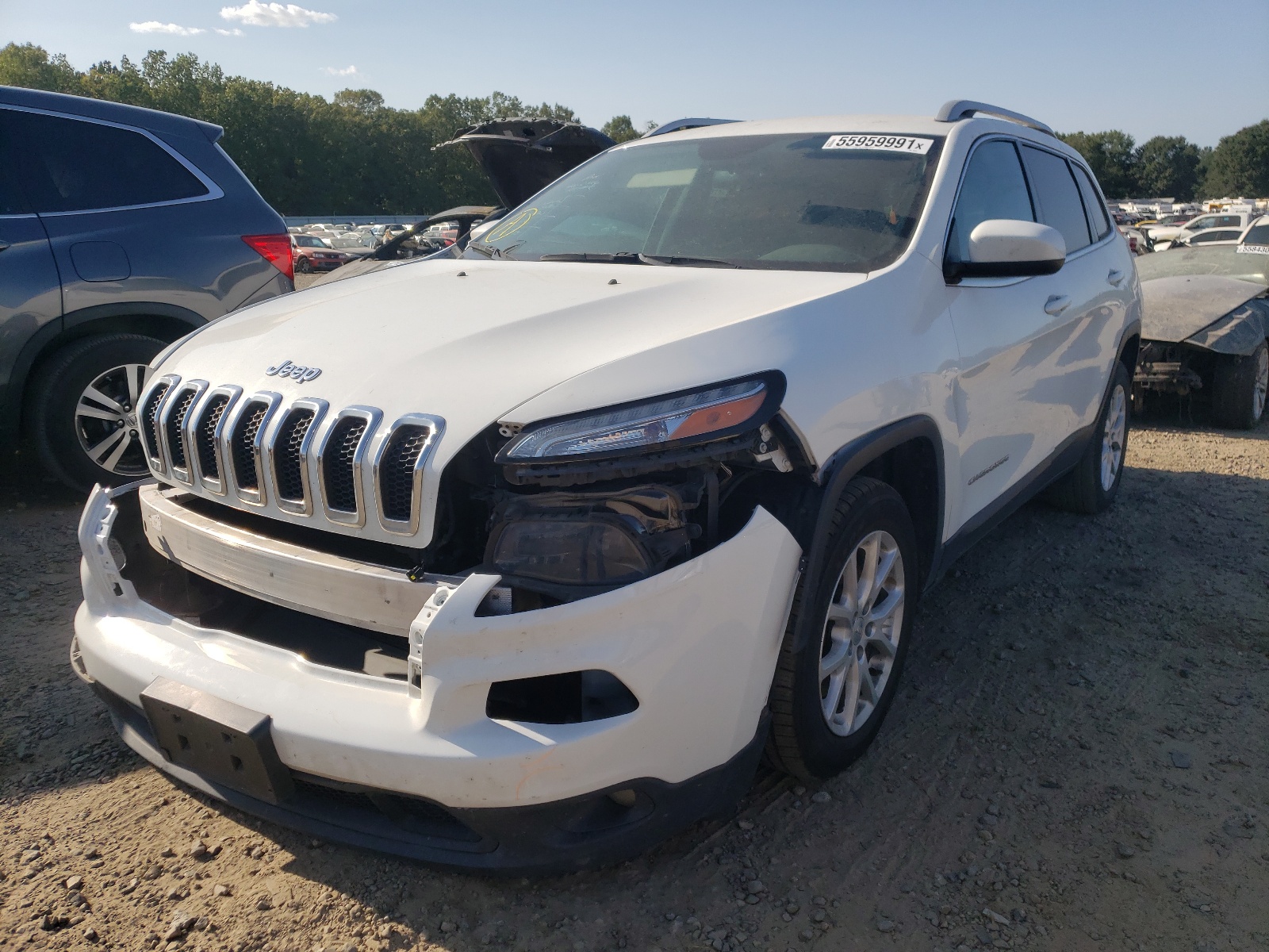 Photo 2 from auction – 2016 JEEP CHEROKEE L with VIN 1C4PJLCB2GW328845