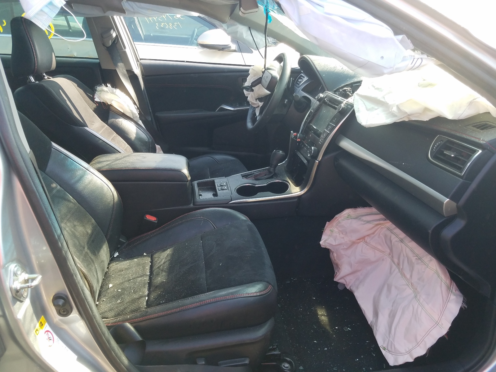 Photo 5 from auction – 2017 TOYOTA CAMRY LE with VIN 4T1BF1FK4HU749809