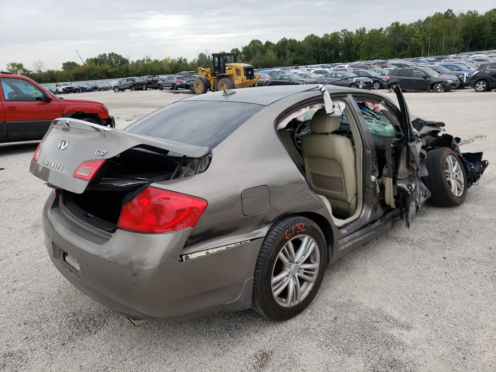 Photo 4 from auction – 2010 INFINITI G37 BASE with VIN JN1CV6AP1AM403916