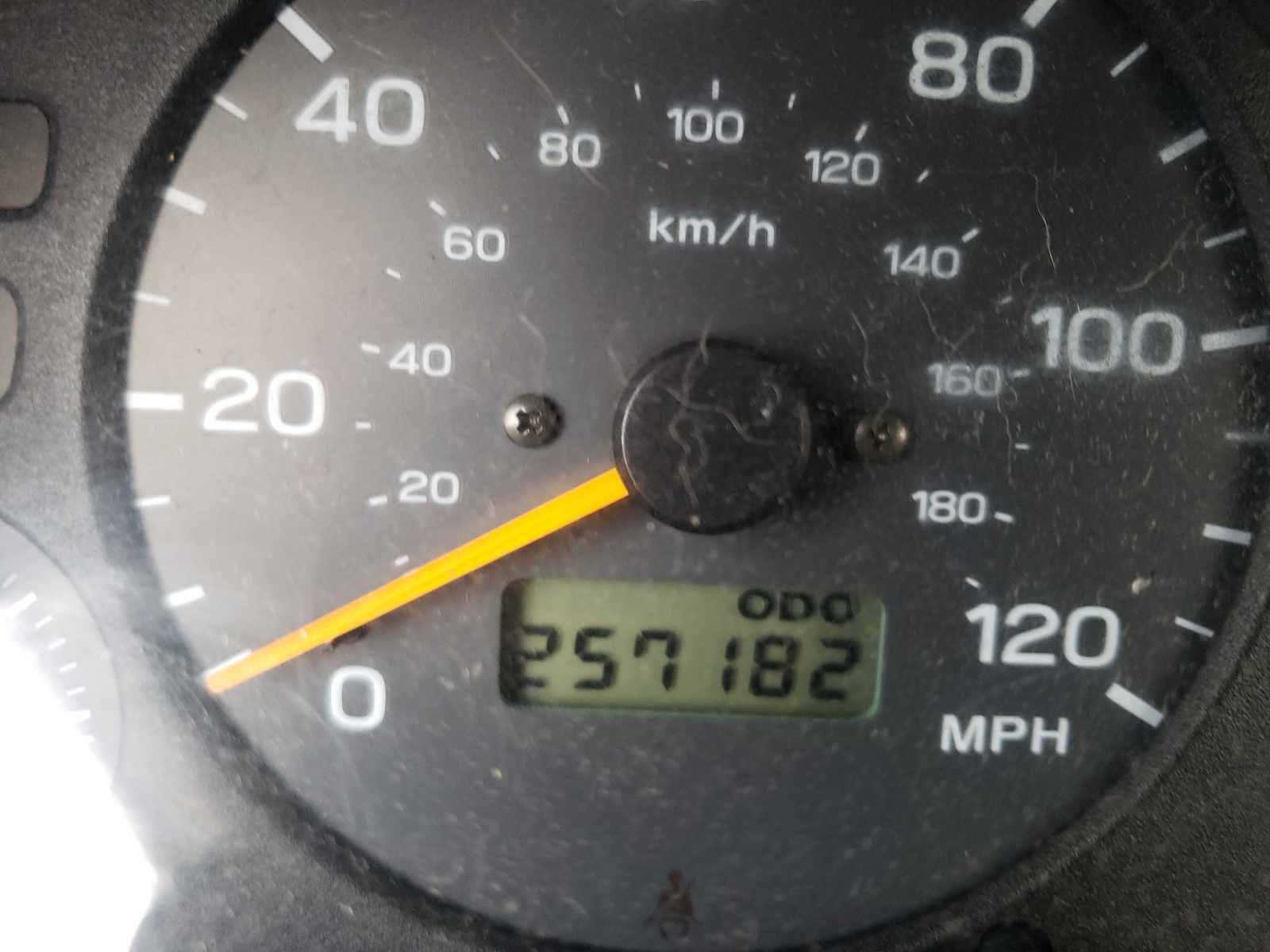 Photo 8 from auction – 1998 SUBARU FORESTER L with VIN JF1SF6356WG750185