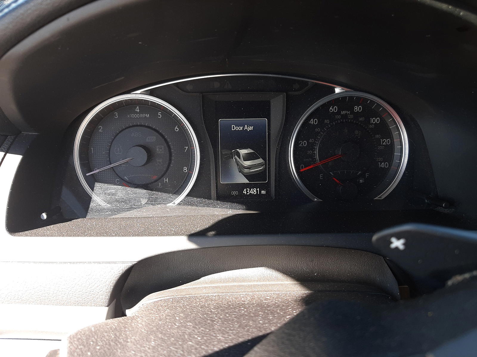 Photo 8 from auction – 2016 TOYOTA CAMRY LE with VIN 4T1BF1FK3GU255293