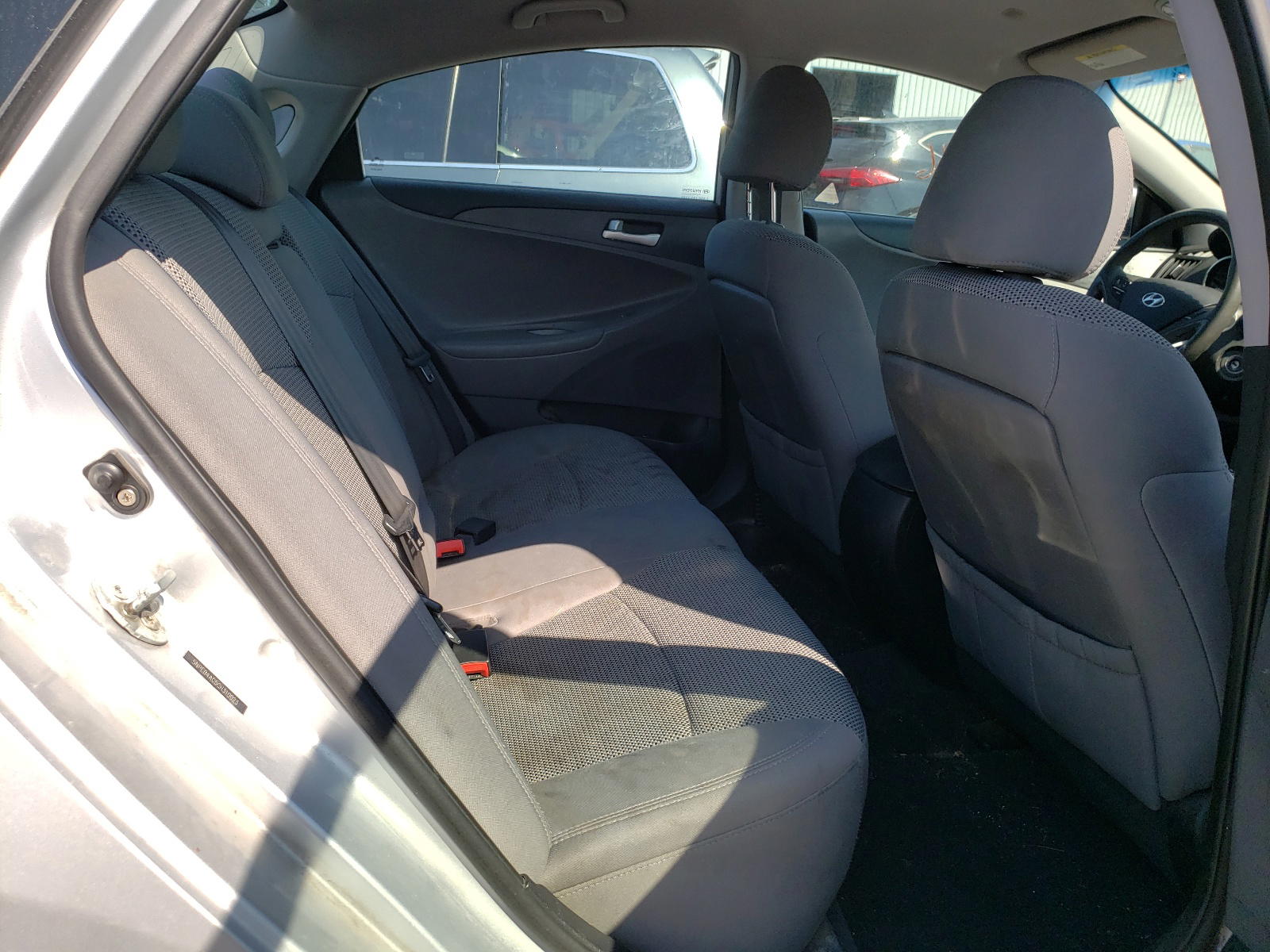 Photo 6 from auction – 2012 HYUNDAI SONATA GLS with VIN 5NPEB4AC5CH310023