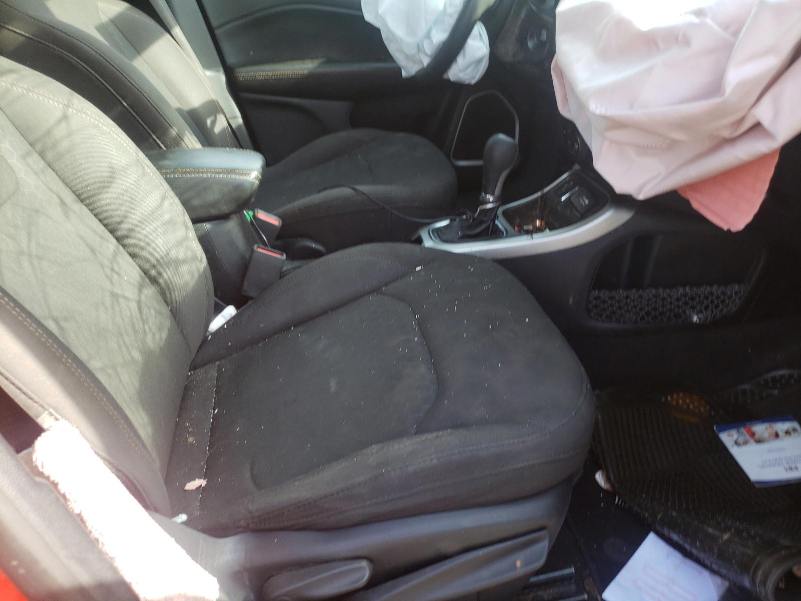 Photo 5 from auction – 2019 JEEP COMPASS SP with VIN 3C4NJCAB0KT614699