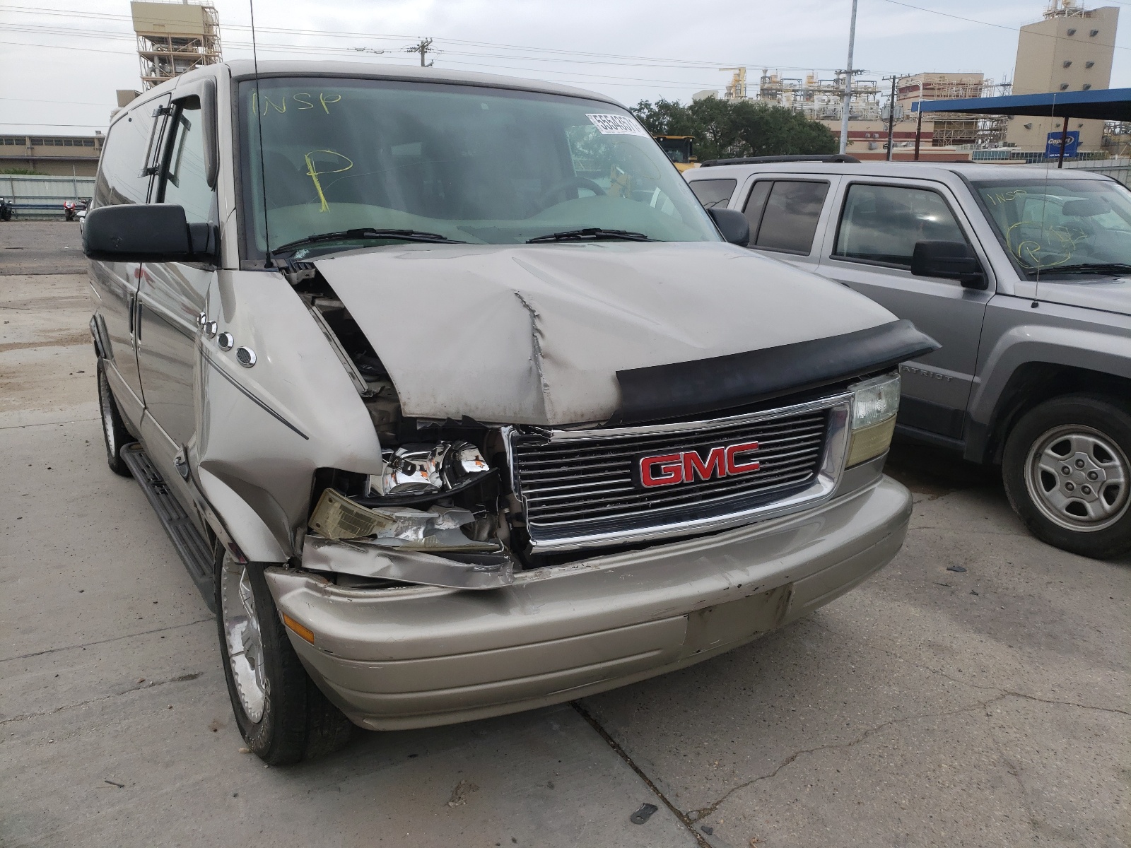 Photo 9 from auction – 2005 GMC SAFARI XT with VIN 1GKDM19X65B503396