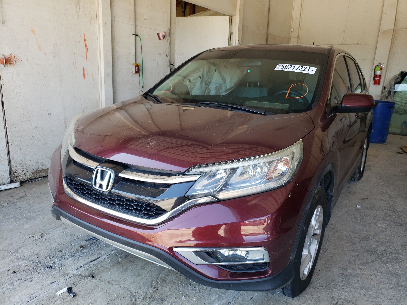 Photo 2 from auction – 2015 HONDA CR-V EX with VIN 2HKRM3H57FH541426
