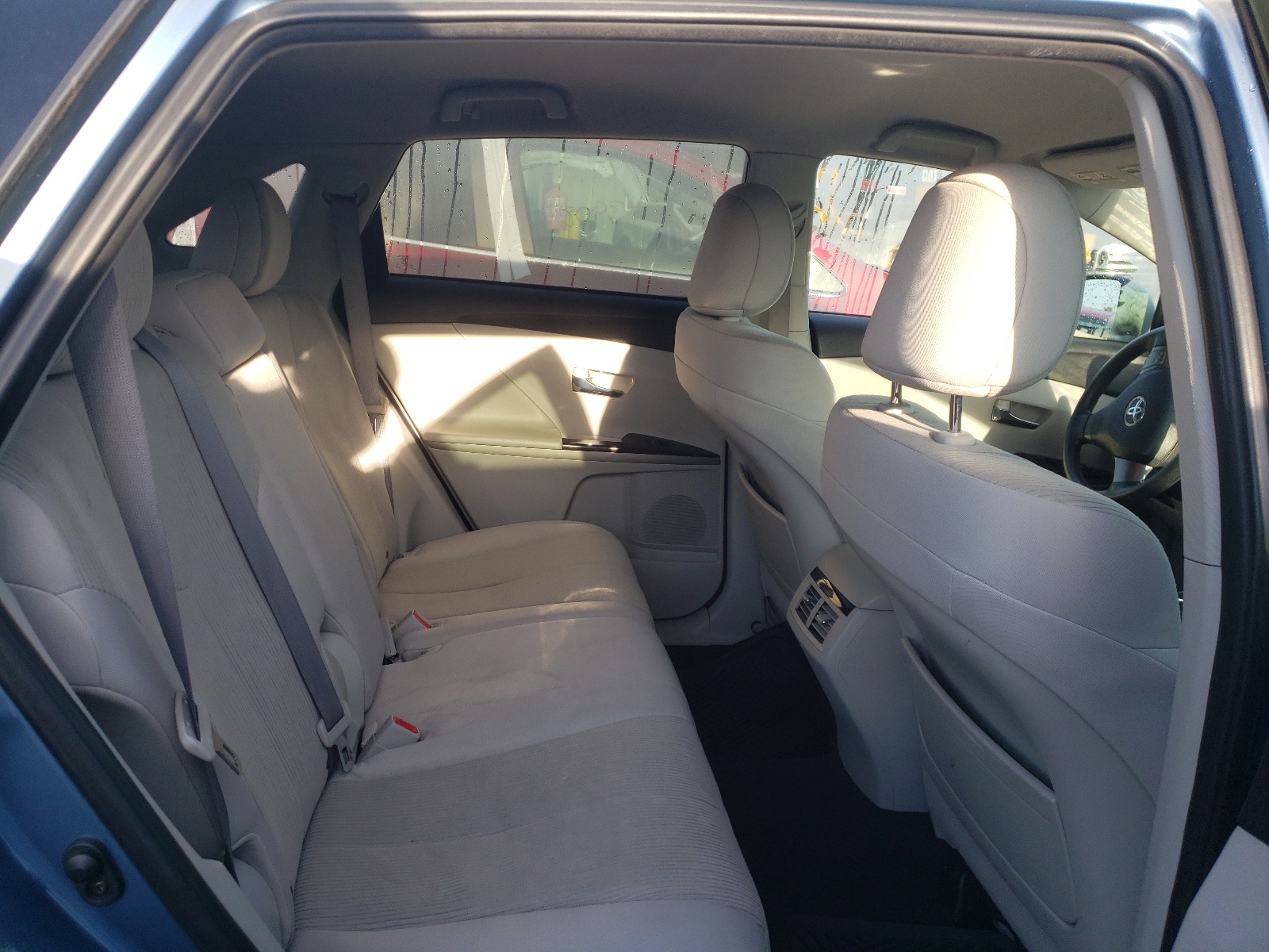 Photo 6 from auction – 2009 TOYOTA VENZA with VIN 4T3ZE11A69U004892
