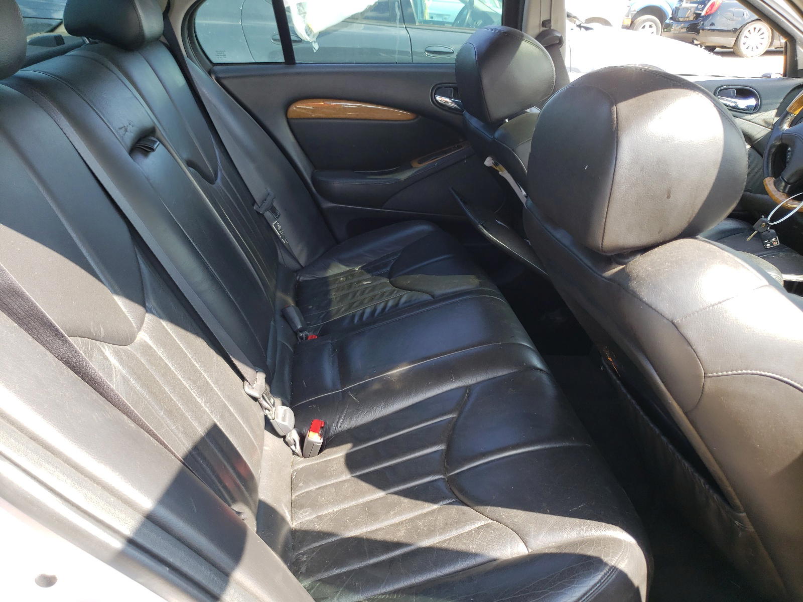 Photo 6 from auction – 2000 JAGUAR S-TYPE with VIN SAJDA01C9YFL77394