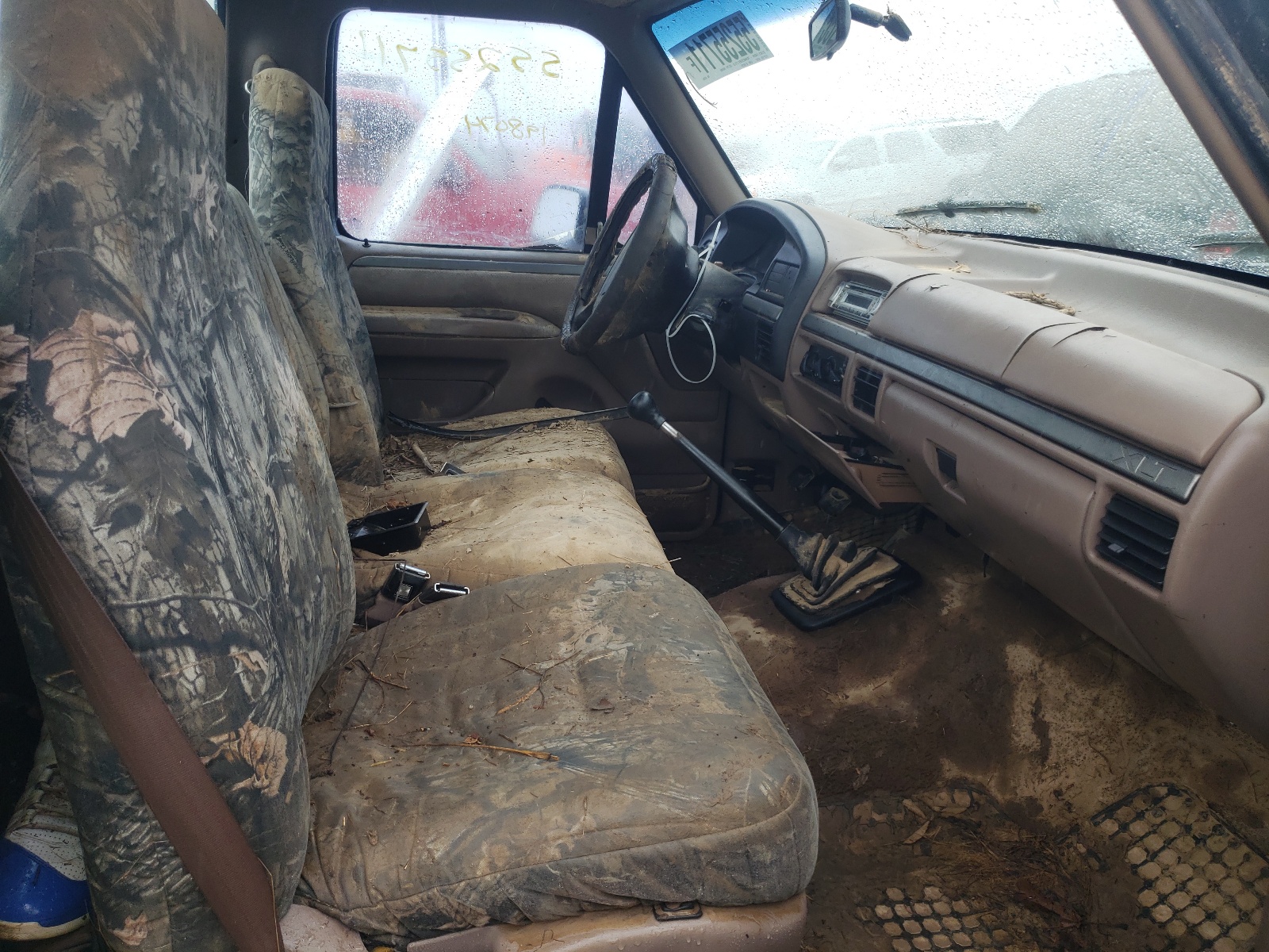 Photo 5 from auction – 1995 FORD F150 with VIN 1FTDF15Y0SNB57859
