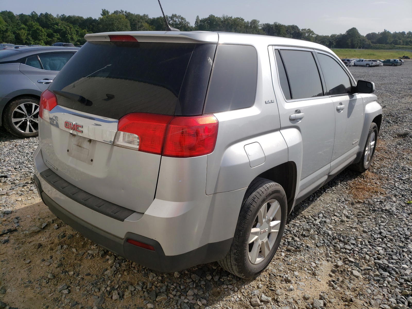Photo 4 from auction – 2013 GMC TERRAIN SL with VIN 2GKALMEK6D6372599