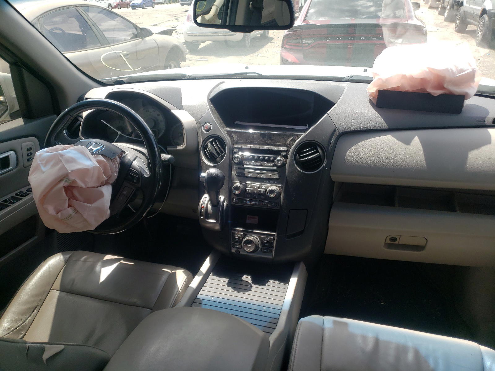 Photo 9 from auction – 2014 HONDA PILOT EXL with VIN 5FNYF4H97EB042766