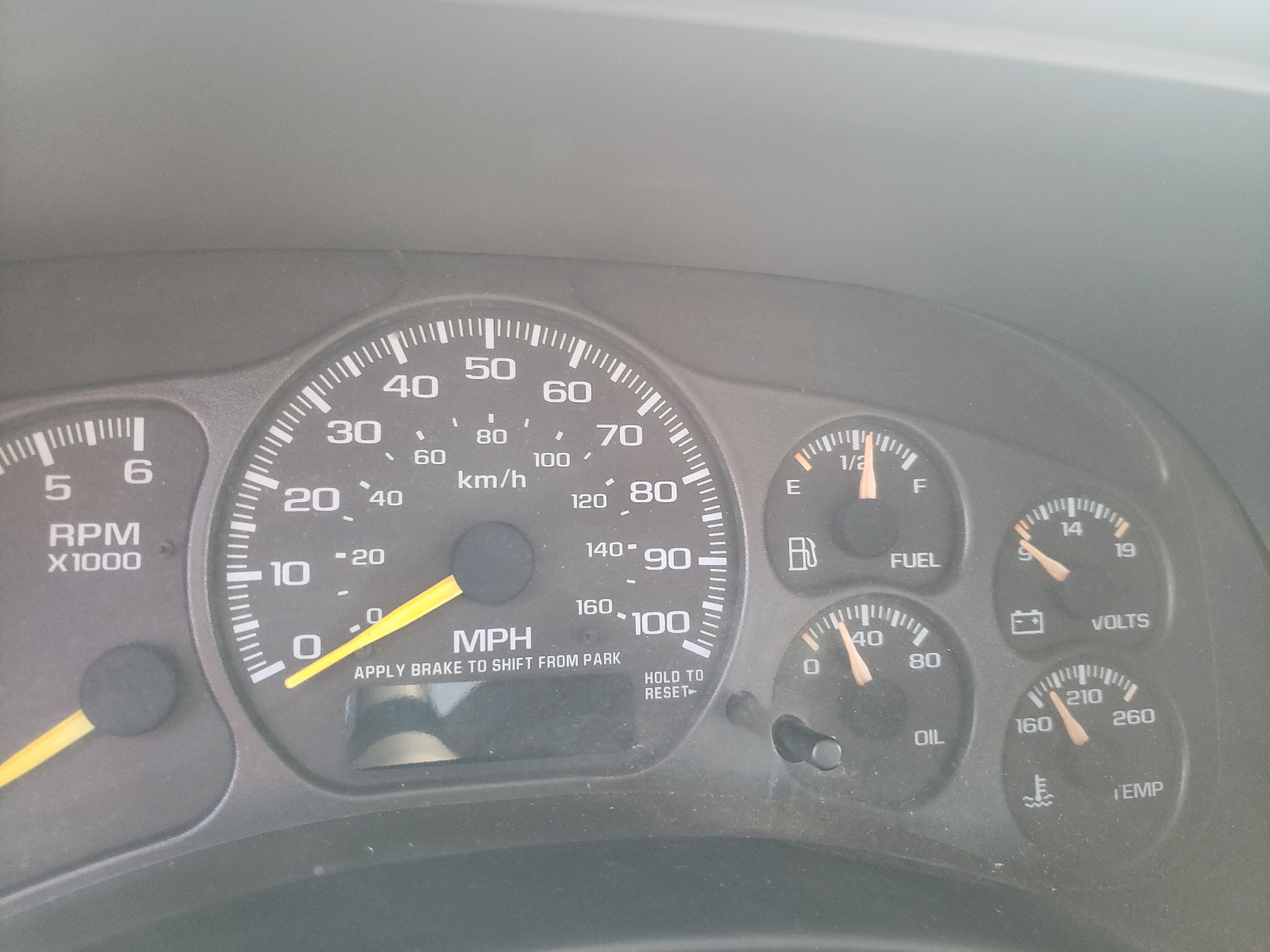 Photo 8 from auction – 1999 CHEVROLET SILVERADO with VIN 1GCEC14T0XZ155547