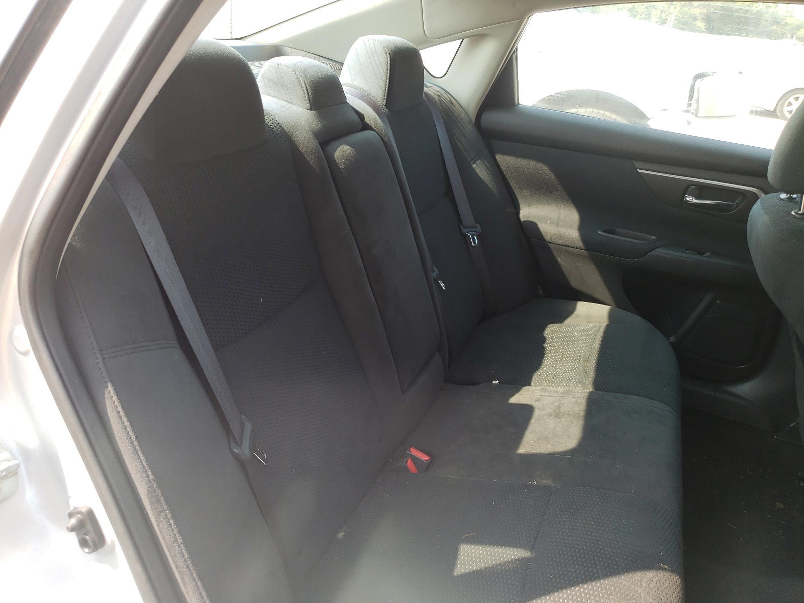 Photo 6 from auction – 2015 NISSAN ALTIMA 2.5 with VIN 1N4AL3AP1FC149894