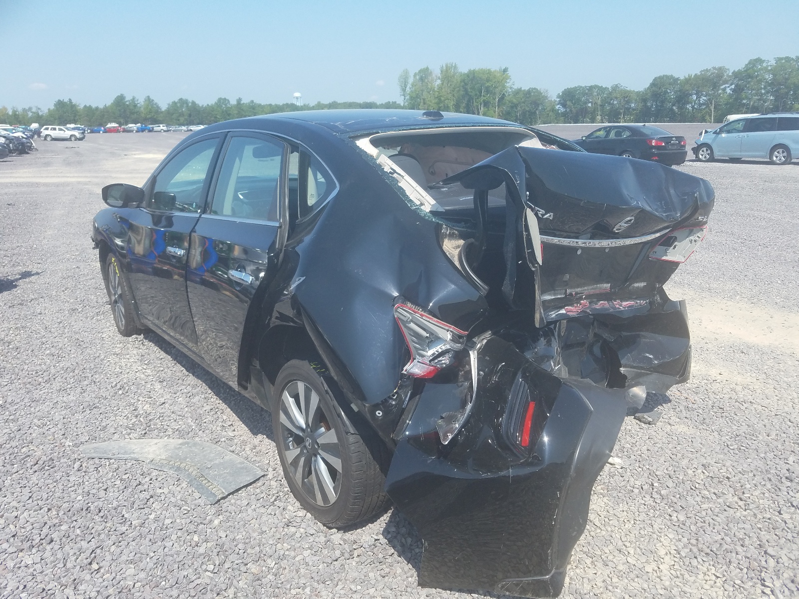 Photo 3 from auction – 2016 NISSAN SENTRA S with VIN 3N1AB7AP2GY334293