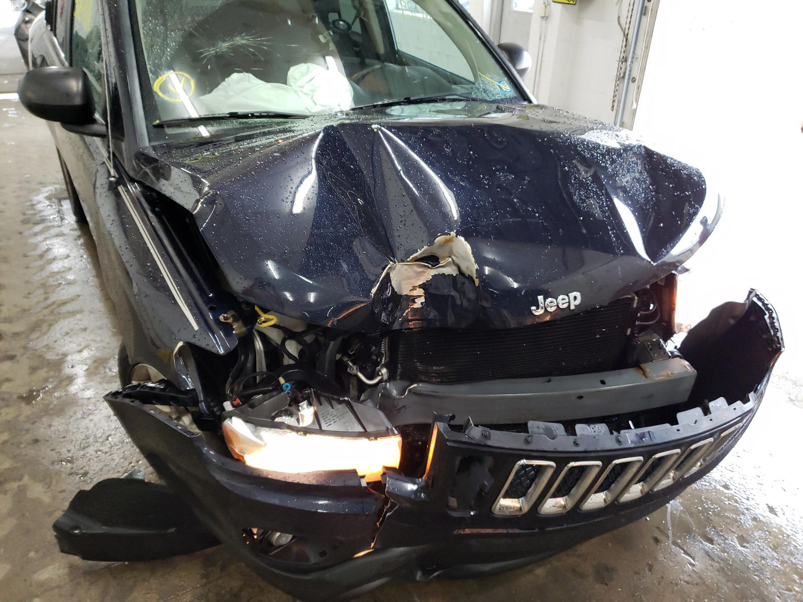 Photo 9 from auction – 2011 JEEP COMPASS SP with VIN 1J4NT1FA4BD138228