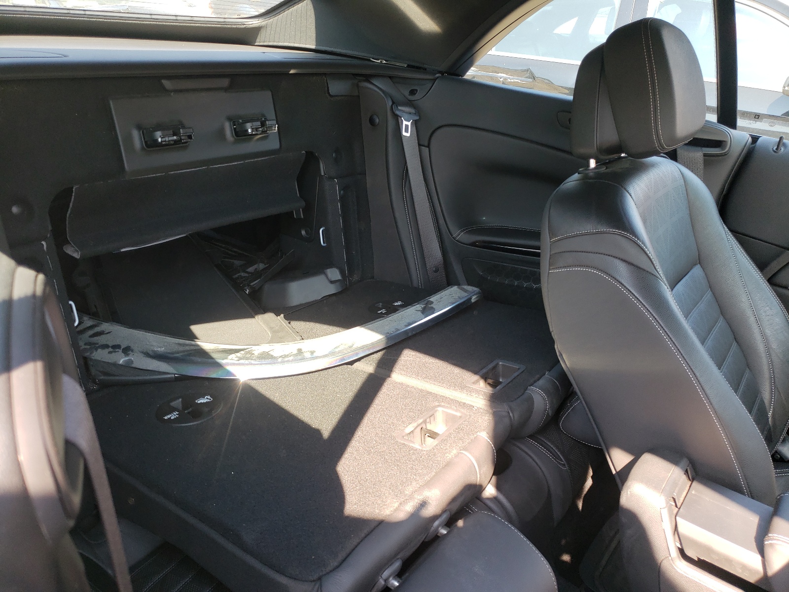 Photo 6 from auction – 2019 BUICK CASCADA PR with VIN W04WH3N5XKG318737