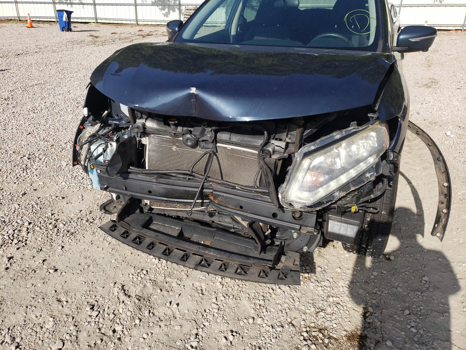 Photo 9 from auction – 2015 NISSAN ROGUE S with VIN KNMAT2MT4FP512436