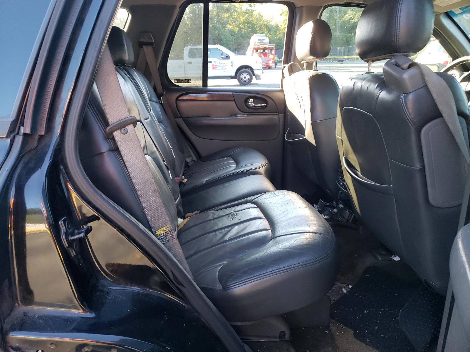 Photo 6 from auction – 2002 GMC ENVOY with VIN 1GKDT13S822314759
