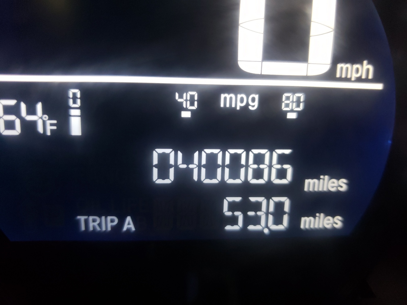 Photo 8 from auction – 2018 HONDA CIVIC LX with VIN 19XFC2F57JE029620