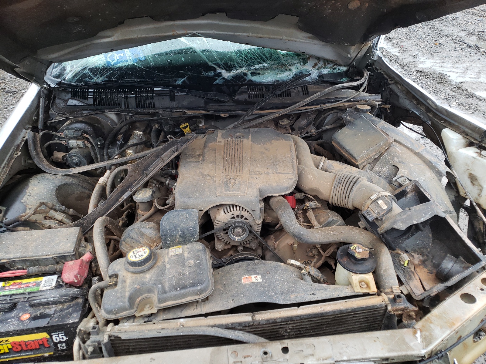 Photo 7 from auction – 2004 MERCURY GRAND MARQ with VIN 2MEFM74W64X665593