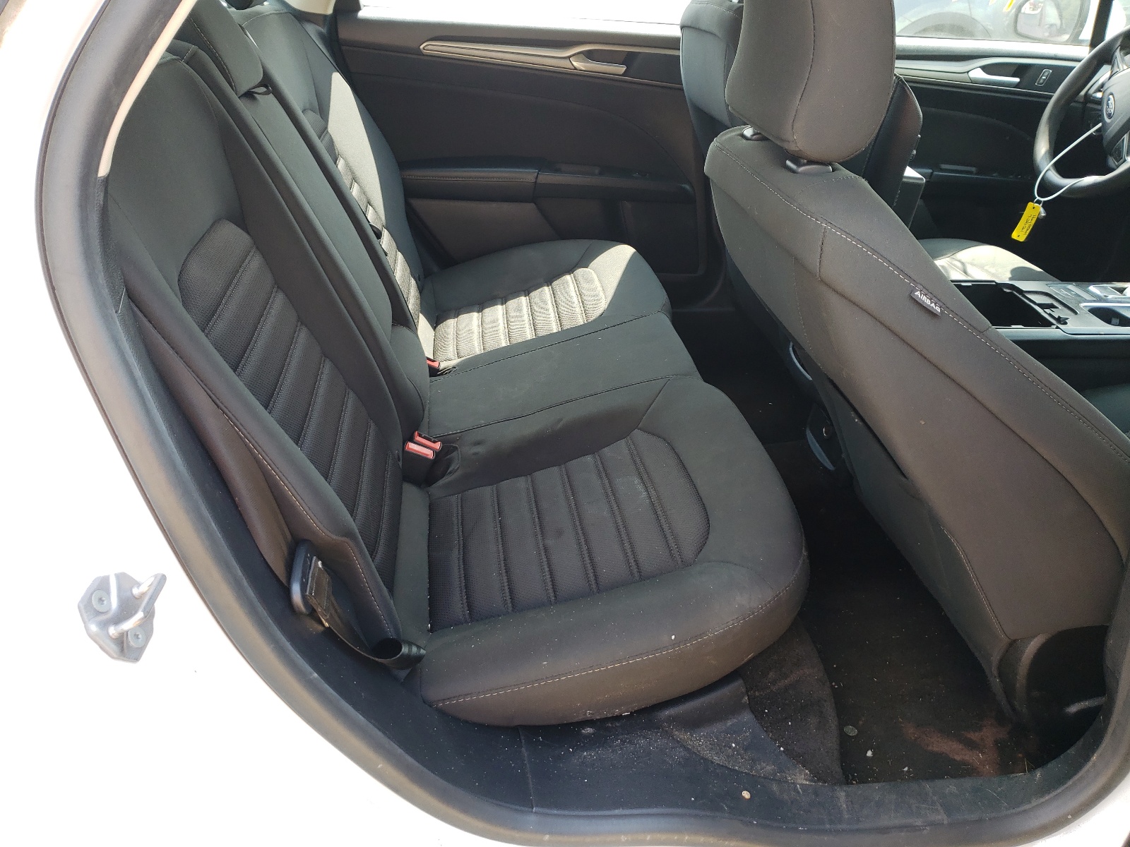 Photo 6 from auction – 2018 FORD FUSION SE with VIN 3FA6P0LU1JR226141