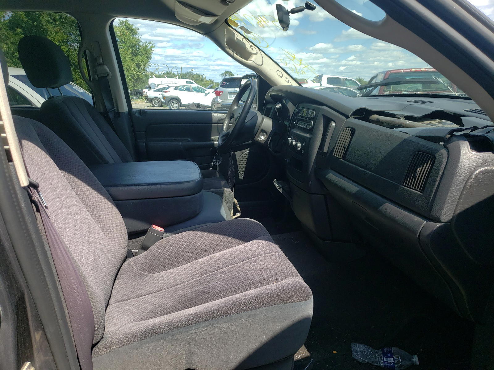 Photo 5 from auction – 2003 DODGE RAM 1500 S with VIN 1D7HU18D63S365995