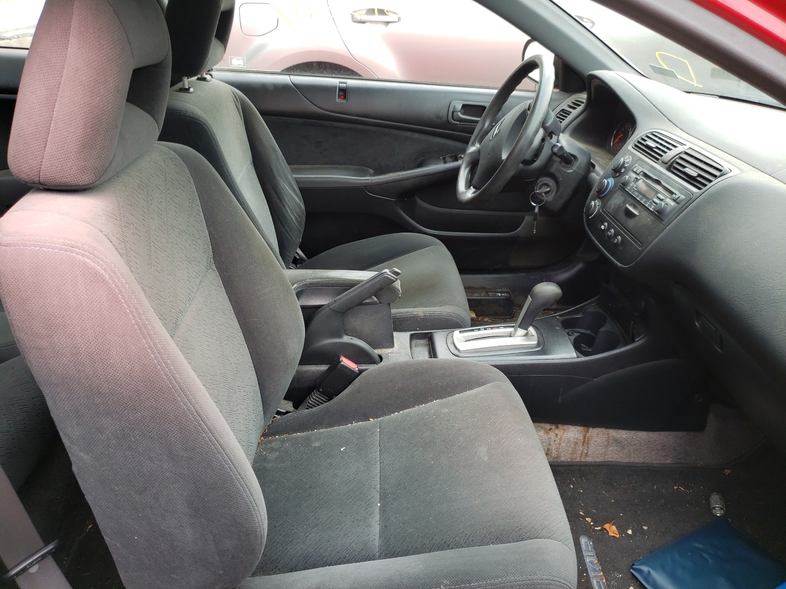 Photo 5 from auction – 2005 HONDA CIVIC LX with VIN 1HGEM22505L038429