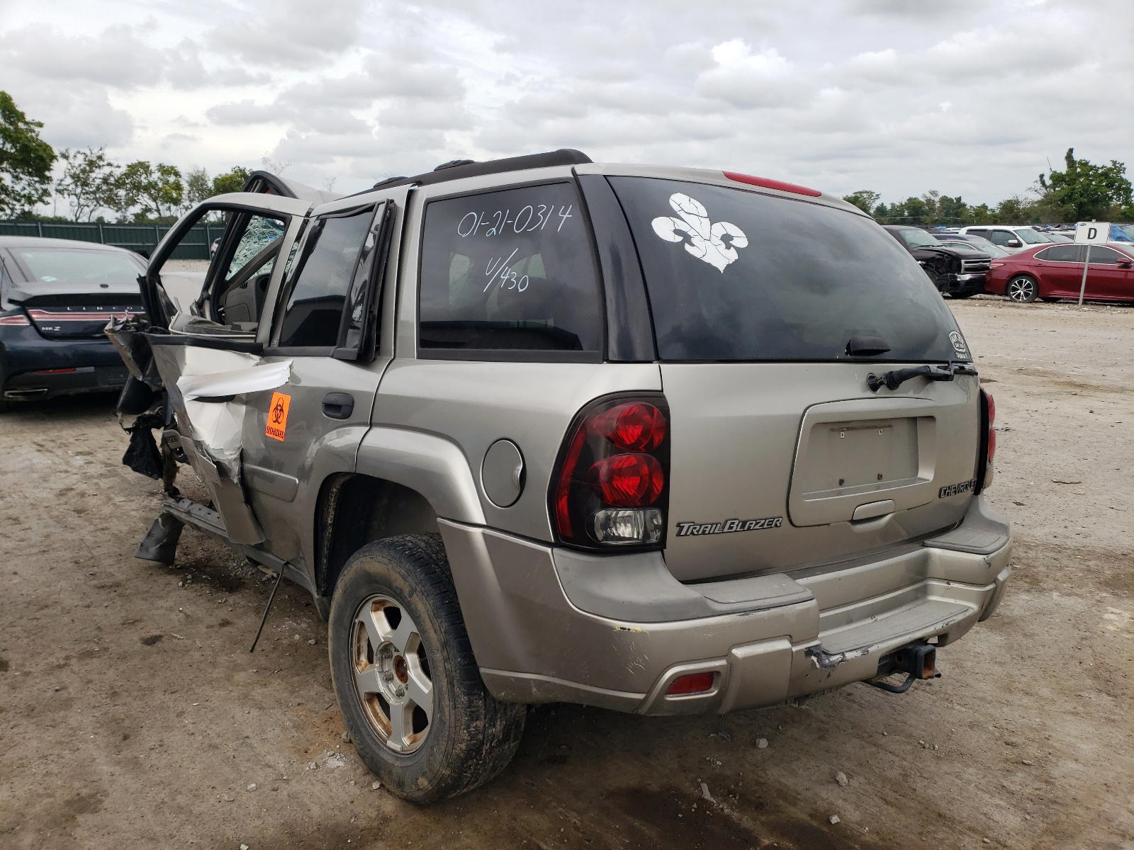 Photo 3 from auction – 2002 CHEVROLET TRAILBLAZE with VIN 1GNDS13S822499465